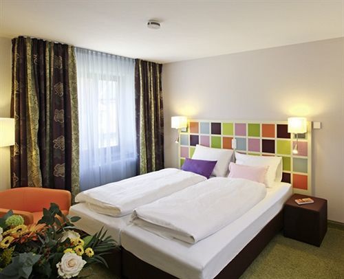 Hotel Arooma Erding Esterno foto