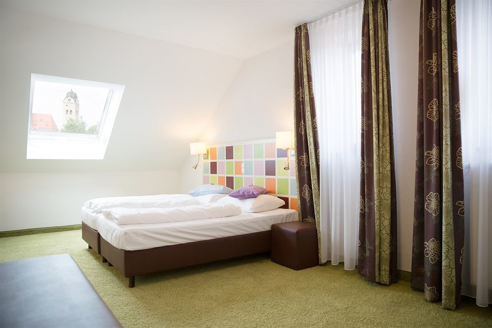 Hotel Arooma Erding Esterno foto