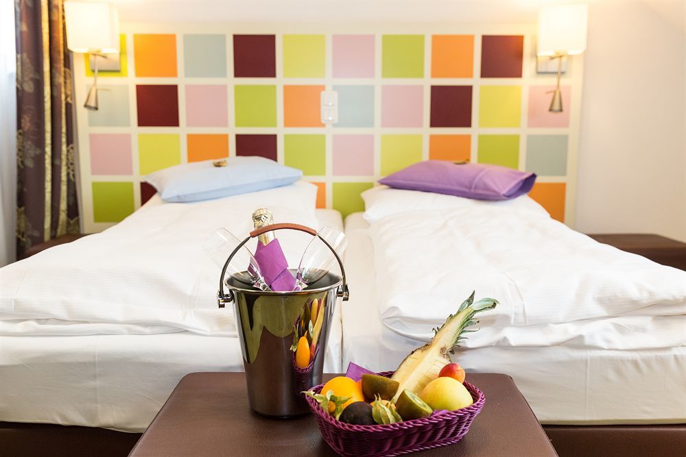 Hotel Arooma Erding Esterno foto