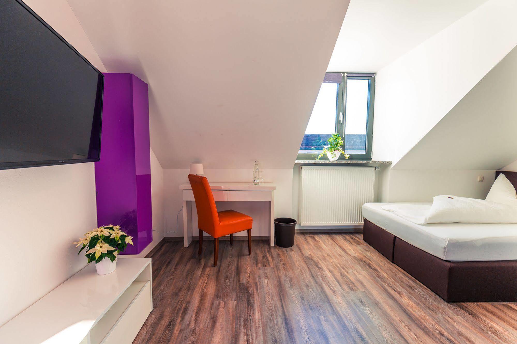 Hotel Arooma Erding Esterno foto