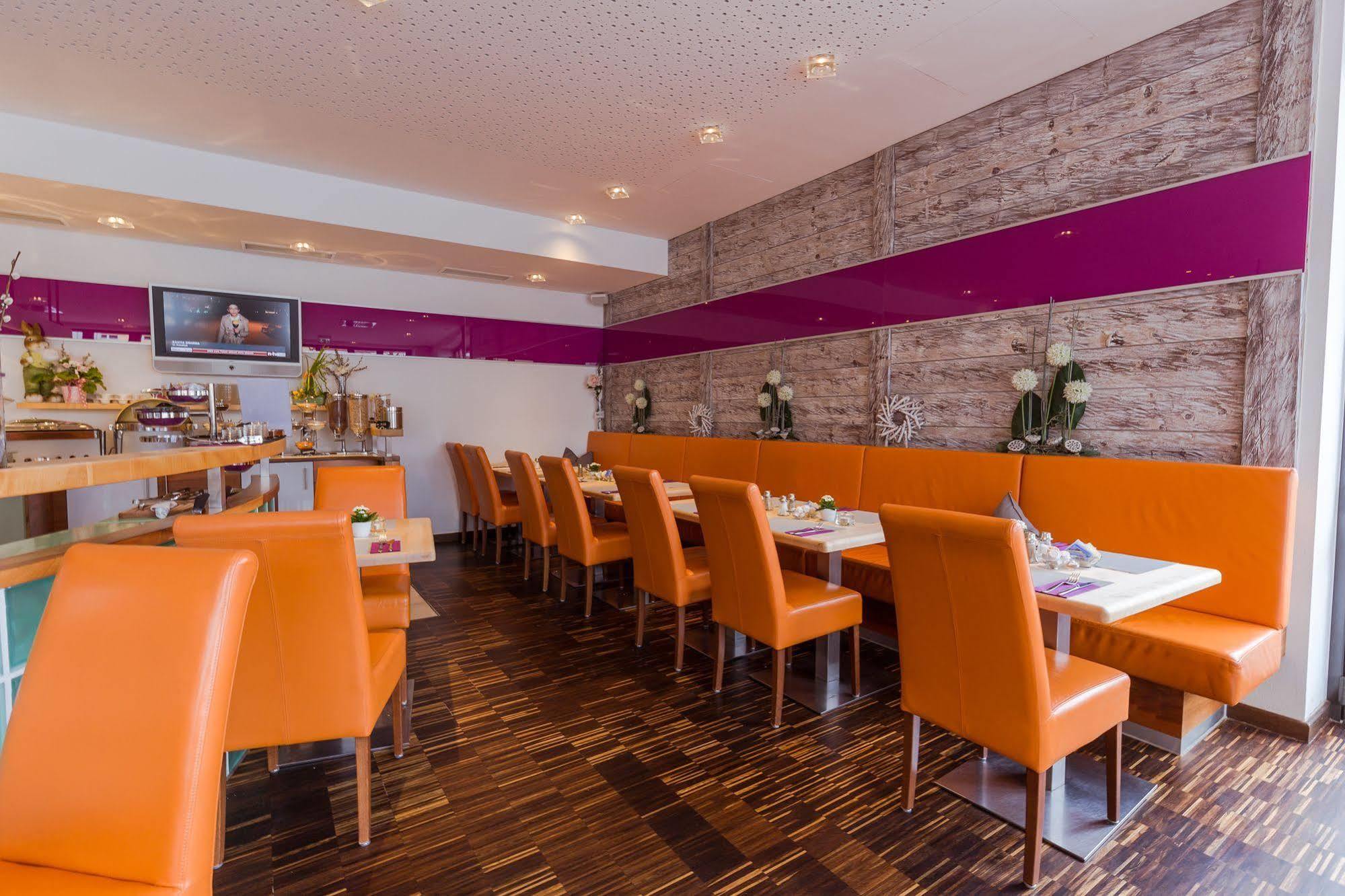 Hotel Arooma Erding Esterno foto