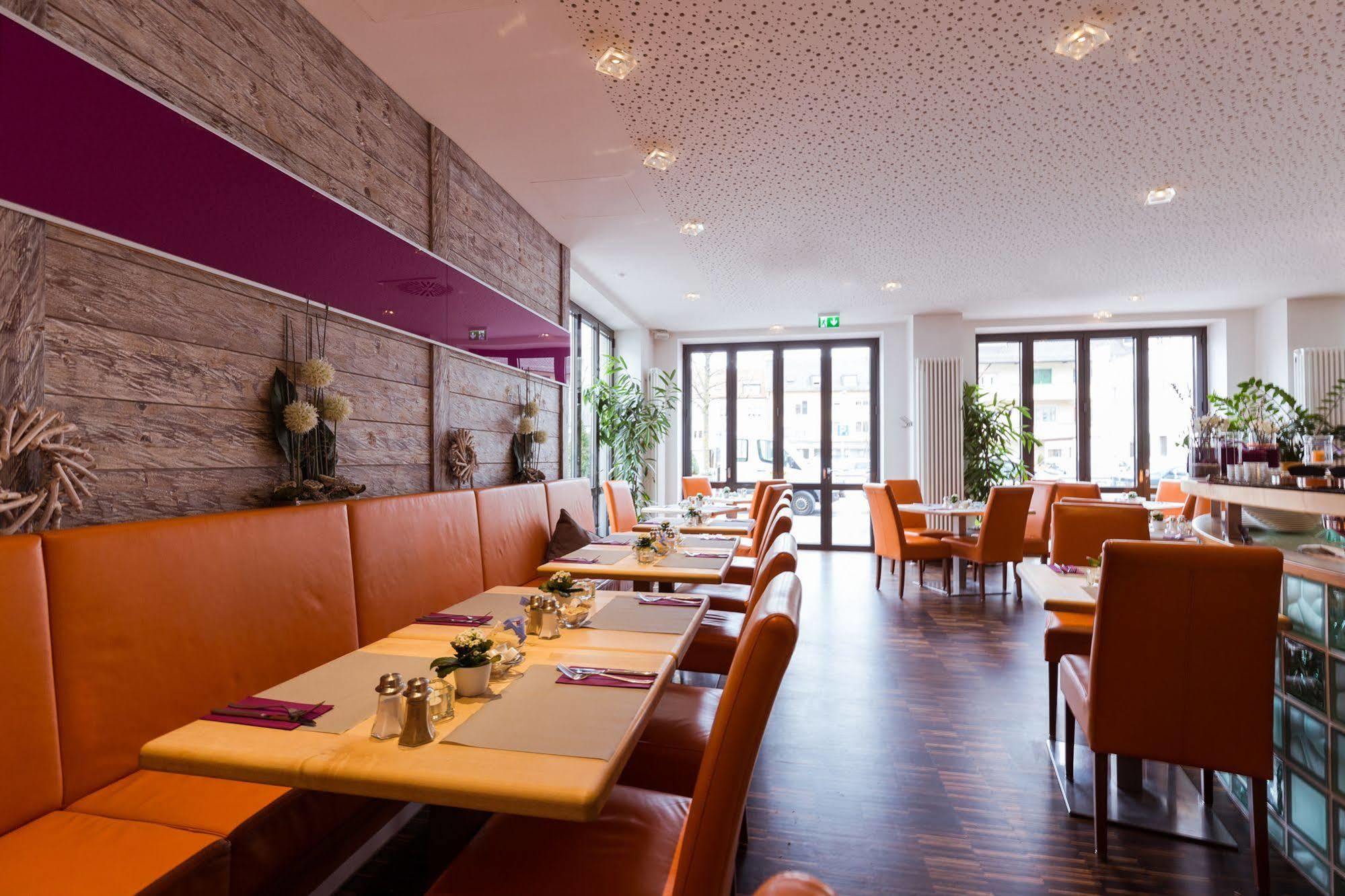 Hotel Arooma Erding Esterno foto