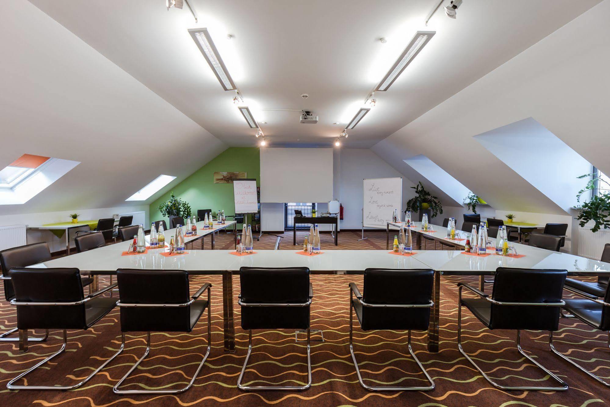 Hotel Arooma Erding Esterno foto