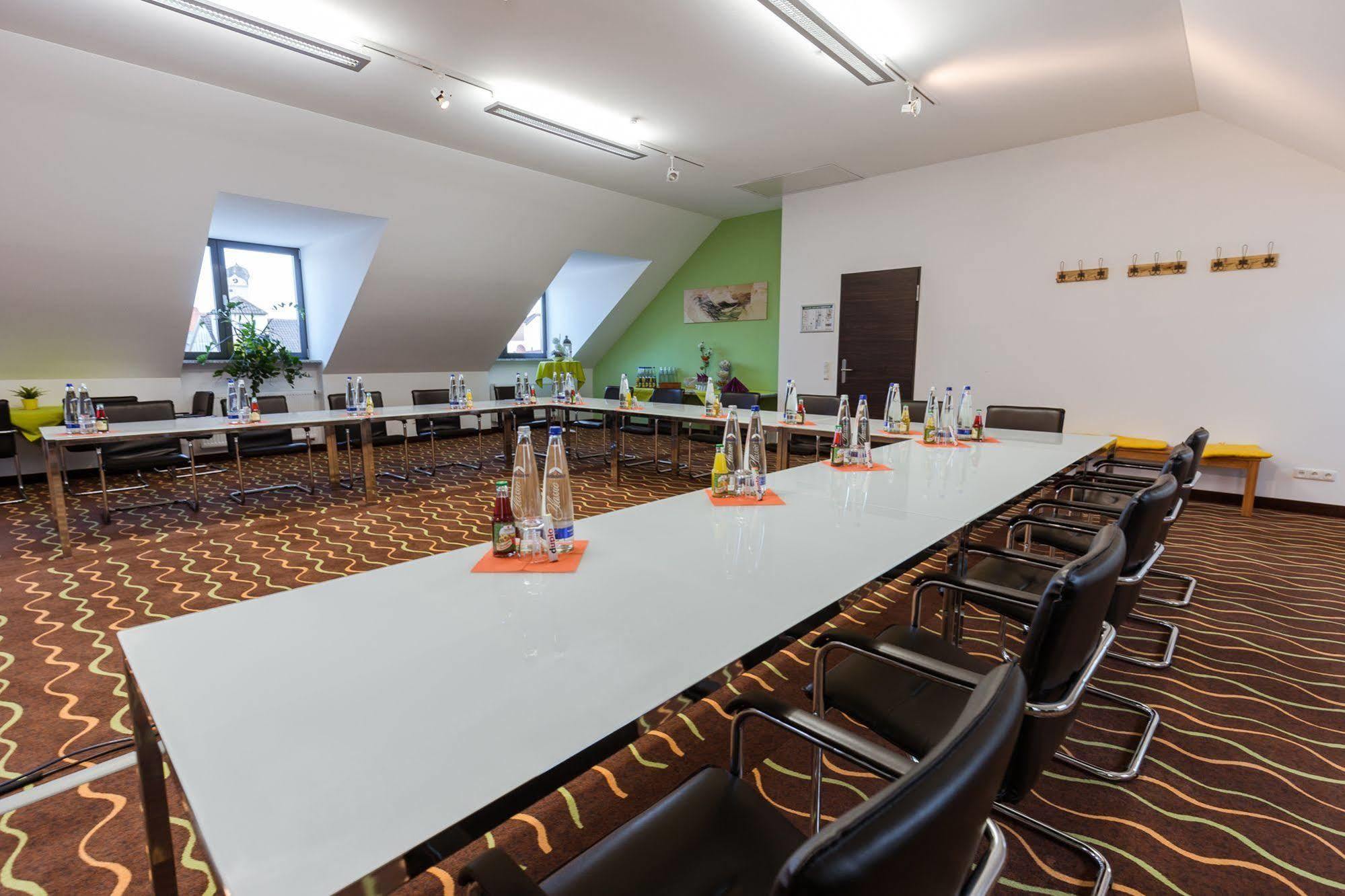 Hotel Arooma Erding Esterno foto