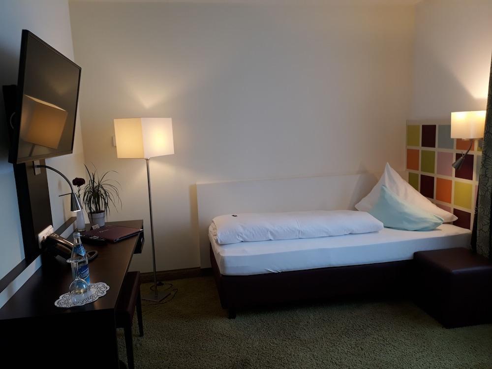 Hotel Arooma Erding Esterno foto